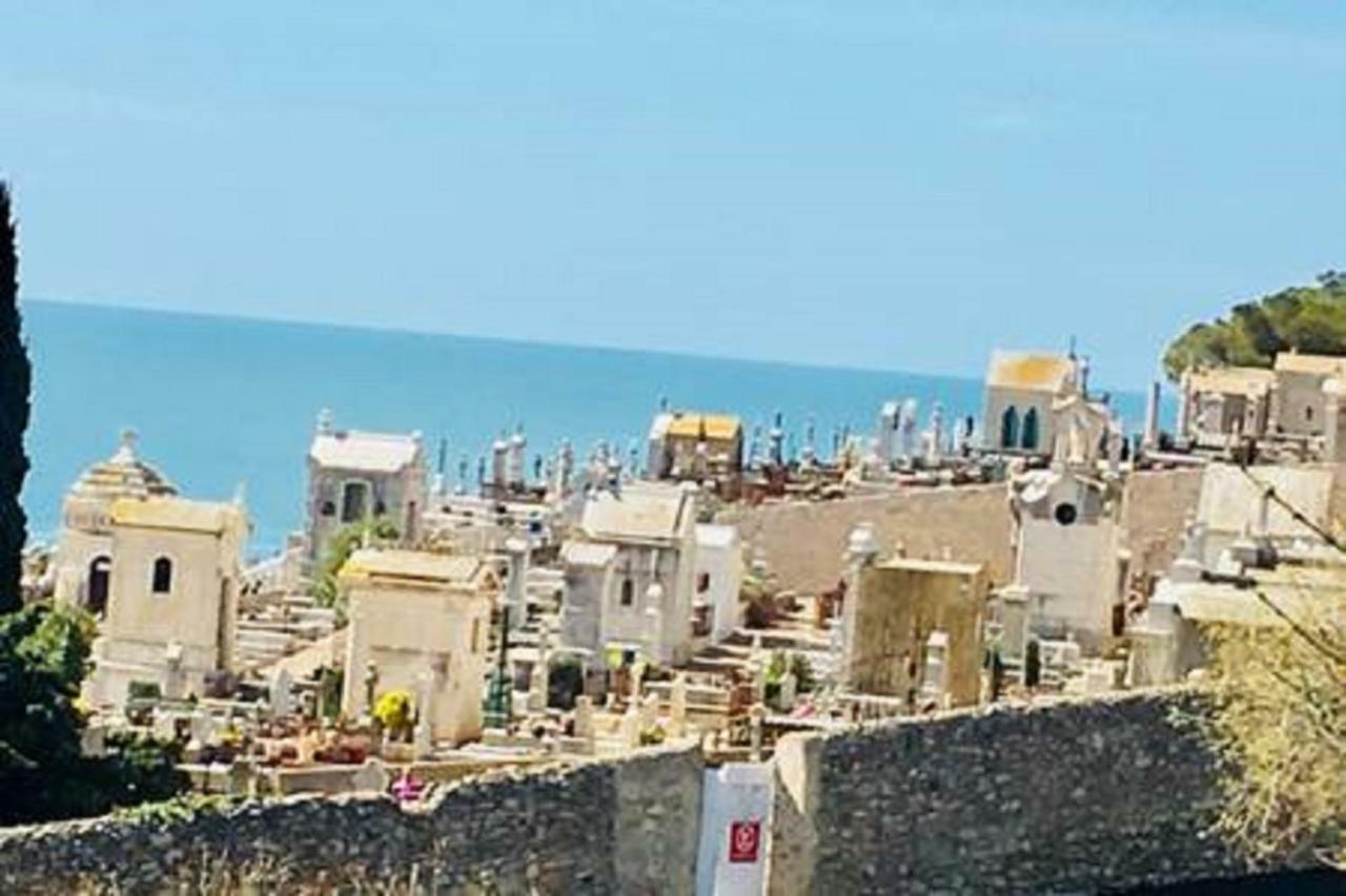 MAGNIFIQUE APPART 102 m2 ART/DÉCO AU BORD DE L'EAU Sète Esterno foto