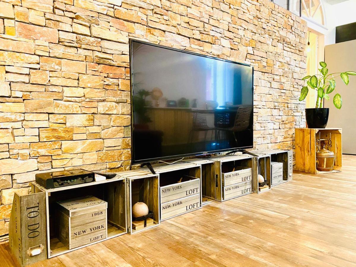 MAGNIFIQUE APPART 102 m2 ART/DÉCO AU BORD DE L'EAU Sète Esterno foto